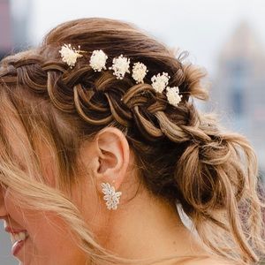 BHLDN les couronnes de victoire baby’s breath hairpins bridal